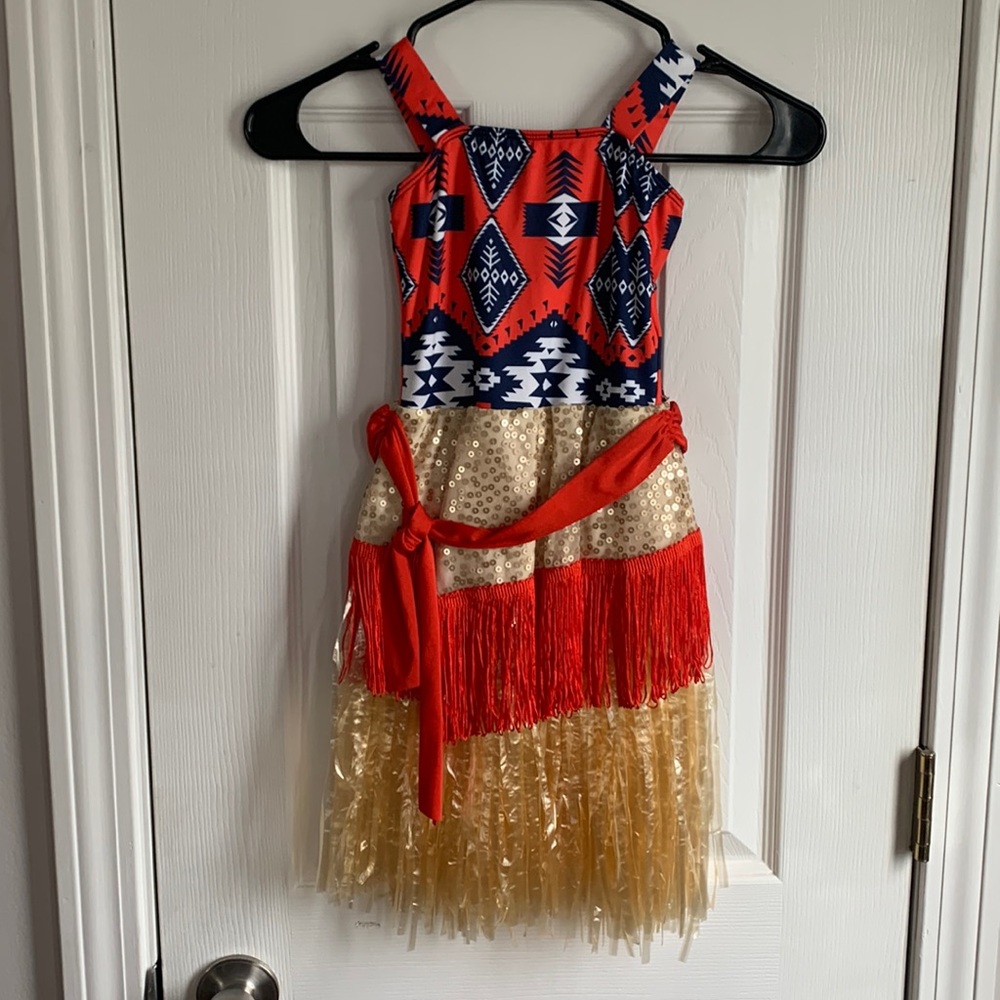 Moana dance costume size small fits 4-5